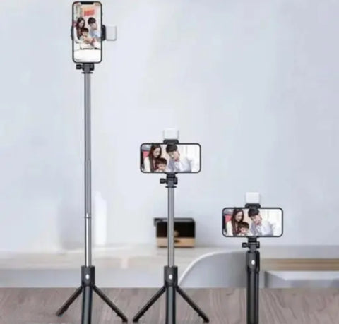 R1S 74cm Extendable 3 in 1 Selfie Stick Tripod with Bluetooth Remote Included and Rotatable